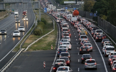 Európai Bizottság: tovább csökkent a halálos kimenetelű közúti balesetek száma