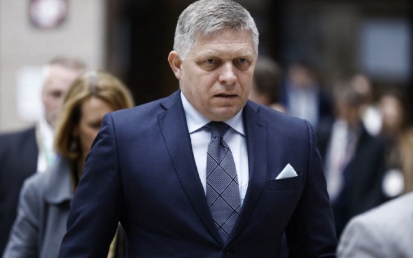 Megműtötték a szlovák miniszterelnököt, túl van az életveszélyen